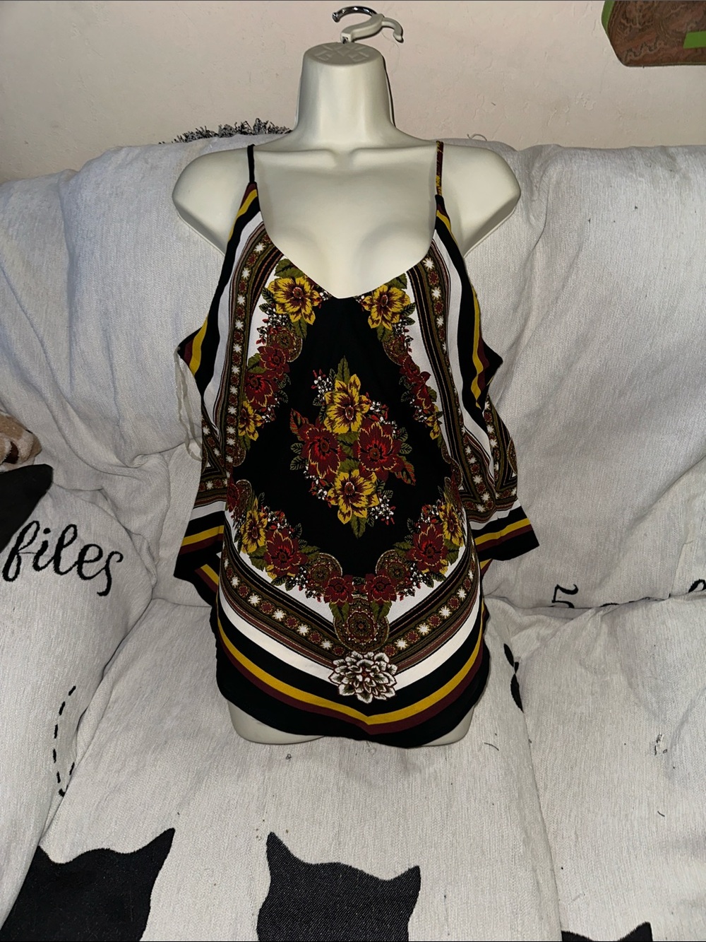 Heart soul XL Floral Border Print Spaghetti Strap Tank Top - Black/Gold/Red New